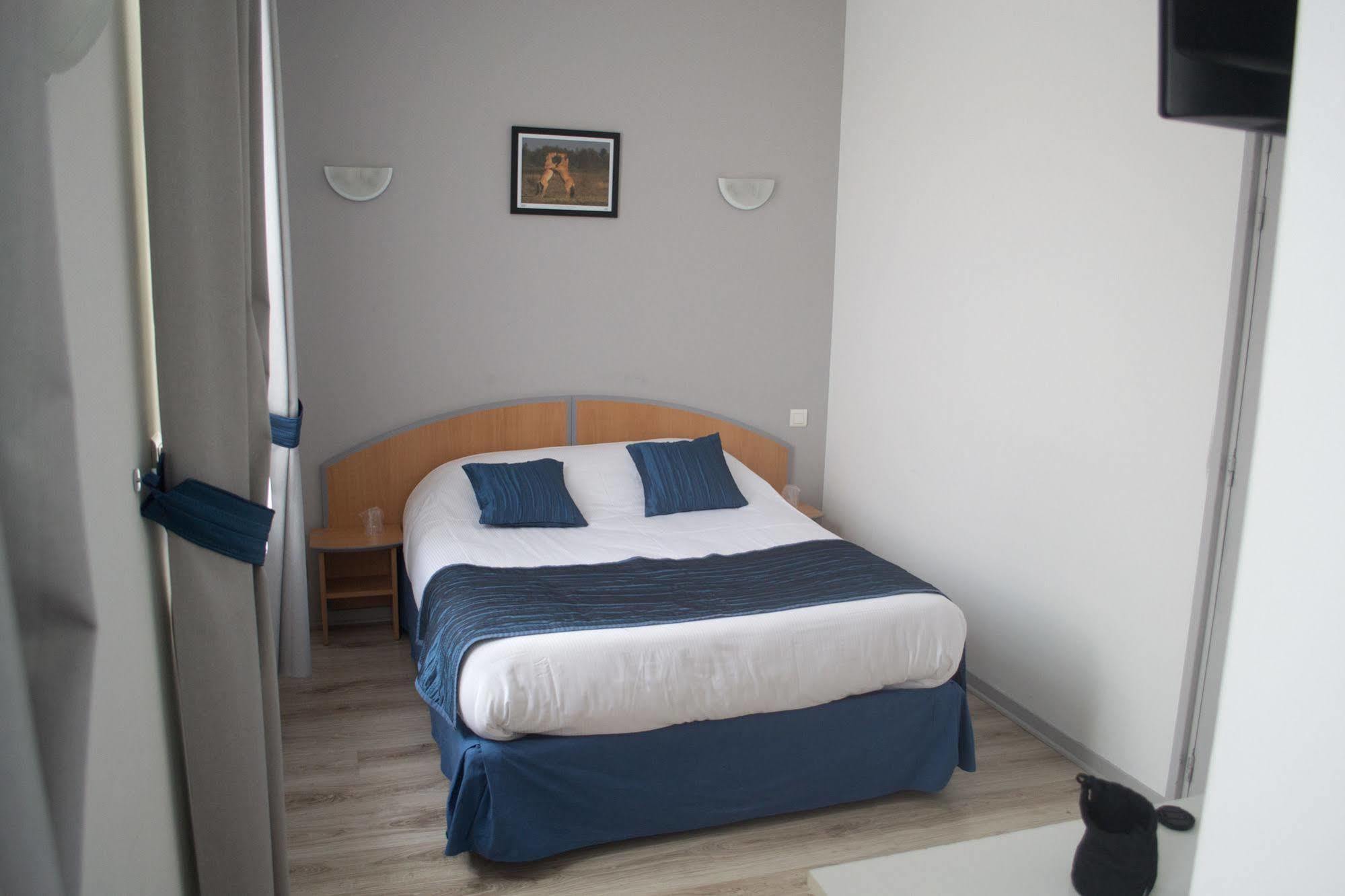 Hotel Caudron Rue  Bagian luar foto