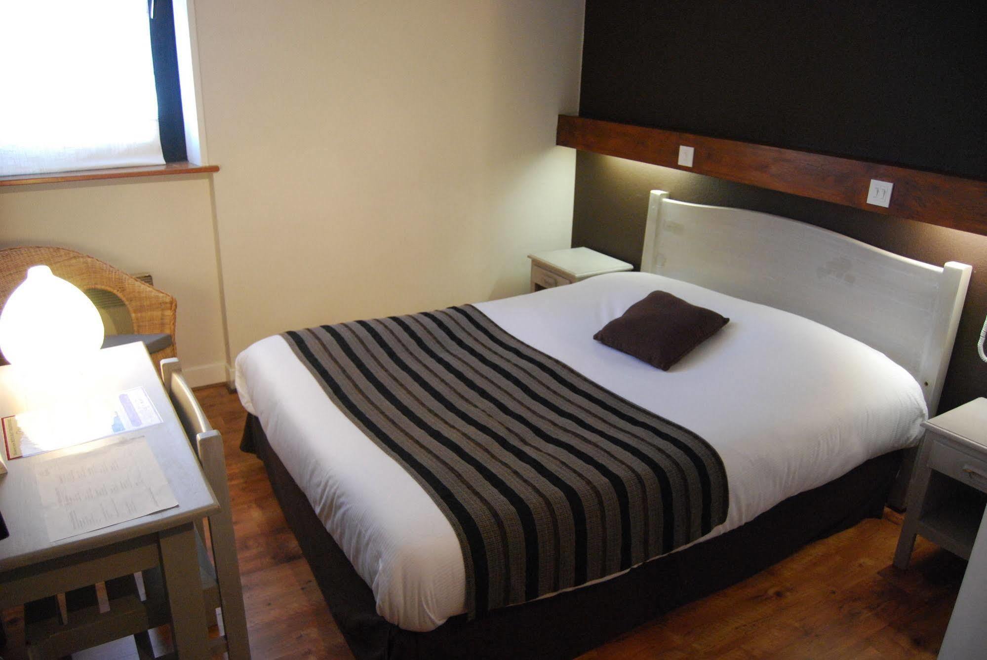 Hotel Caudron Rue  Bagian luar foto