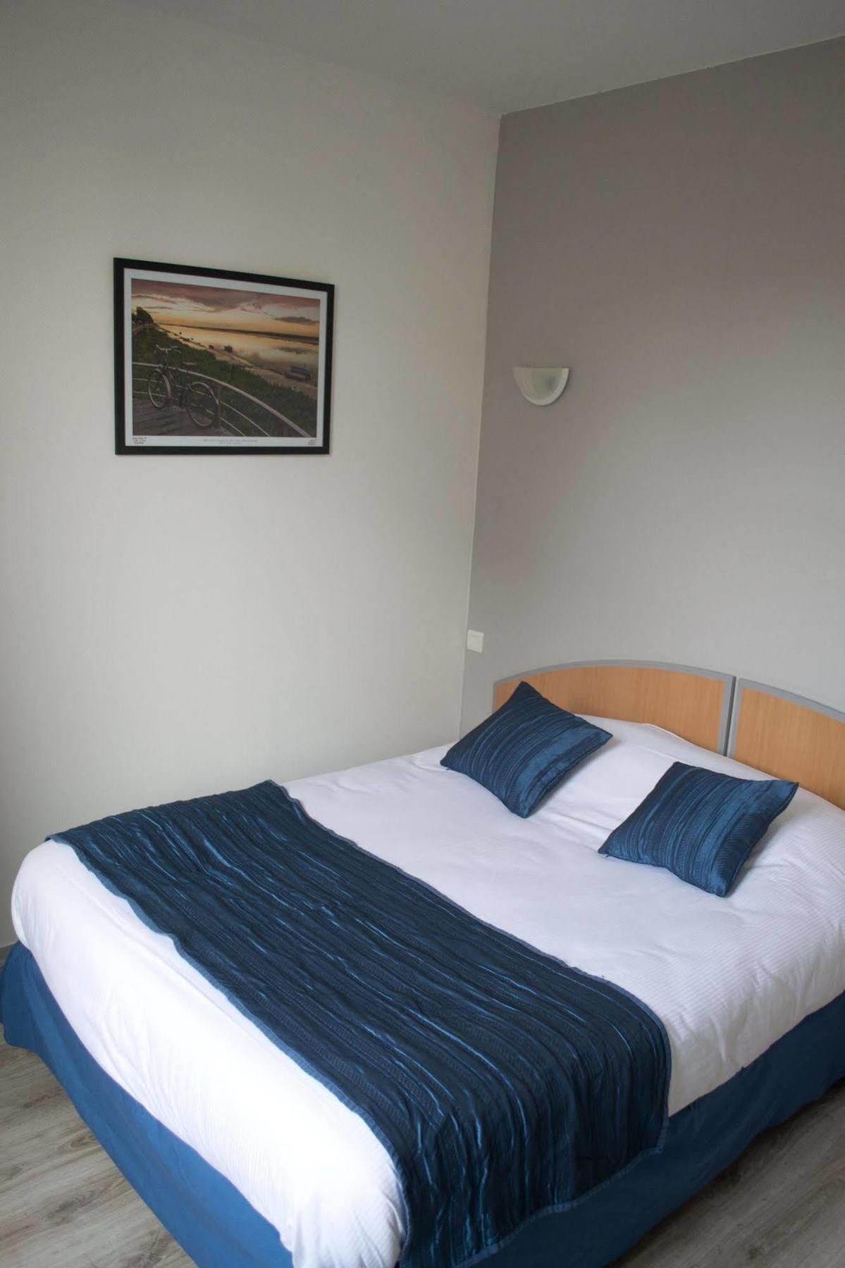 Hotel Caudron Rue  Bagian luar foto